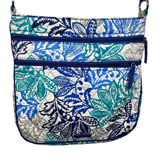 Vera Bradley Santiago Pattern Triple Zipper Hipster Crossbody Purse - Picture 2 of 11